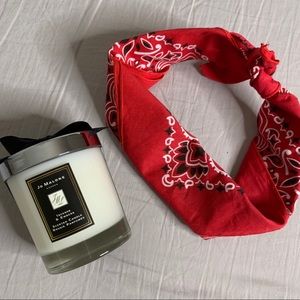 4 for $30 🌸 NWOT Classic Red Bandana